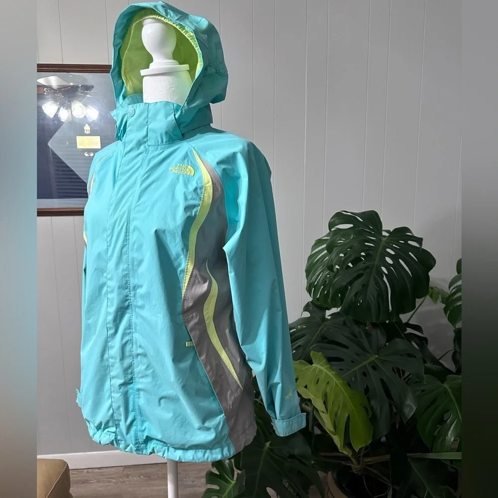 🛍️fits women S/M rain/wind-bloc jacket with removable hoodie with double zipper